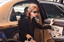 Tìm ra người đẹp đi đầu trend "trạm tỷ" từ 10 năm trước