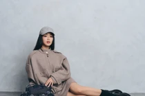 Vẻ đẹp của Phạm Nguyễn Lan Thy so sánh với Thư Kỳ