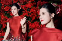 BTV Hải Vân diện đồ lộng lẫy, nhan sắc “đỉnh chóp” gây bão mạng xã hội