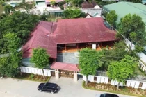 "Sửng sốt" biệt phủ 1.000m2 toàn gỗ quý ở Hà Tĩnh