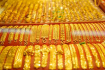 Giá vàng hôm nay 21/8: Vàng SJC rời đỉnh?