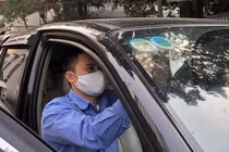 Thúc đẩy số hóa quản lý - bỏ dán tem kiểm định trên kính ôtô từ 2027