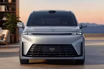 GAC E8 từ 700 triệu đồng - MPV cỡ lớn chạy hơn 200km không "uống" xăng