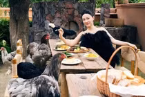 Biệt thự như "sở thú mini" của nữ diễn viên có nhan sắc vạn người mê