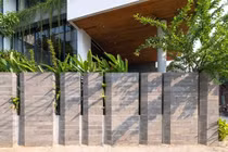 Nhà phố "bọc" đá ong từ trong ra ngoài tại Phú Thọ 