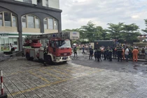 Cháy căn hộ chung cư ở TP HCM, nhiều cư dân hoảng hốt tháo chạy