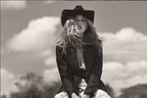 Nhan sắc tựa thiên thần của con gái tỷ phú công nghệ Steve Jobs