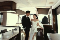 Tiền vệ tuyển Việt Nam và cô chủ tiệm vàng khoe ảnh cưới trên du thuyền