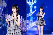 'Nữ thần' Liên Minh Huyền Thoại diện váy ngắn khoe chân dài miên man