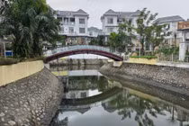 Cận cảnh 'kênh khu nhà giàu' ở Quảng Ninh ô nhiễm nặng