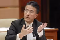 Tỷ phú phát ngôn "người nghèo không giàu được vì lười biếng” là ai?