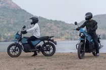 Zeno Emara 2025 - xe máy điện pin "trâu" chỉ 36 triệu đồng