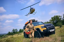 SUV Defender 110 Trophy - sinh ra để chinh phục hiểm địa