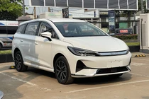 Xe Trung Quốc tại Việt Nam "đua" giảm giá tới 250 triệu đồng