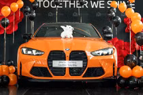 Tận thấy BMW M4 gần 7 tỷ đồng đầu tiên về tay đại gia Việt 