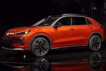 Ra mắt Volkswagen T-Roc 2025 - "lột xác" từ trong ra ngoài