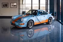 Porsche 911 993 tái sinh thành xe thể thao "không uống 1 giọt xăng"