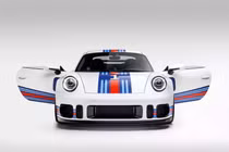 Ngắm Porsche RR1 hơn 6,6 tỷ, tăng tốc từ 0-97 km/h chỉ 2 giây