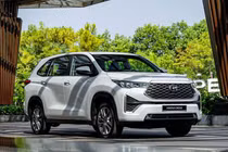 Toyota Innova Cross HEV - xe hybrid bán chạy nhất tháng 7/2025