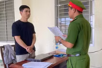 Mua bán trái phép hóa đơn, 2 đối tượng bị khởi tố