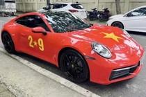 Porsche 911 của đại gia Hà Nội "khoác áo" cờ đỏ sao vàng tuyệt đẹp