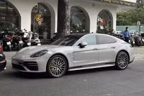 Porsche Panamera Turbo S mà "Qua" Vũ chi 15 tỷ đập hộp đã rao bán
