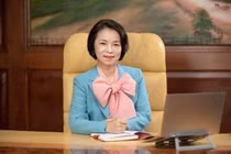 Chân dung người vợ kín tiếng của ông Phạm Nhật Vượng vừa thành tỷ phú USD