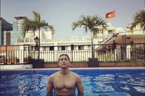 Quý ông Vbiz U50 phong độ ngời ngời nhờ tập luyện thể thao