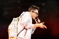 Sơn Tùng M-TP khuấy đảo sân khấu Chào tân sinh viên hoành tráng nhất Hà Nội 