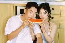 Cung thủ xinh nhất Việt Nam tung ảnh thân mật với tay vợt từng dự Olympic