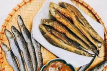 Cá kèo khô 550.000 đồng/kg: Đặc sản “đắt xắt ra miếng”