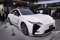 Lexus ES thế hệ mới ra mắt - fastback điện phá cách, đậm chất tương lai