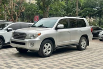 Toyota Land Cruiser 2014 nhập Mỹ chạy chán, bán tới 2,5 tỷ ở Hà Nội