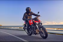 Triệu hồi Honda CB1000 Hornet tại Việt Nam do hai lỗi ở động cơ