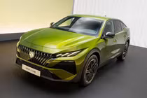 Peugeot 408 2026 ra mắt - bổ sung tùy chọn hybrid, PHEV và EV