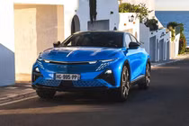 Alpine A390 chạy điện từ 2,15 tỷ đồng sẵn sàng "đấu" Porsche Macan EV