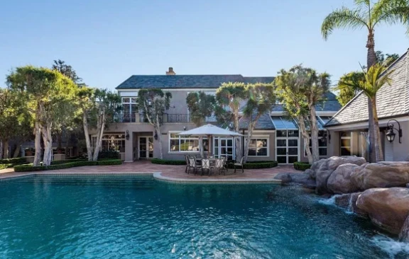 Bên trong biệt thự hơn 29 triệu USD của con gái tỷ phú Anh