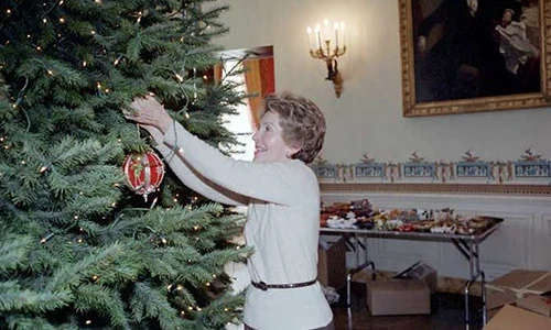 Những Giáng sinh đầu tiên ở Nhà Trắng: Từ thời Kennedy tới Trump