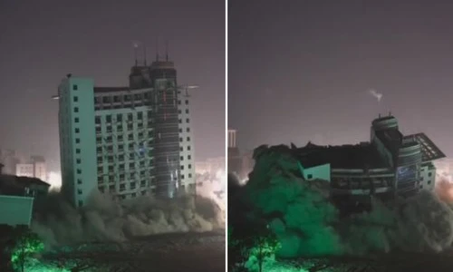 Video: 2 cao ốc nổ tung, hóa tro bụi trong vài giây