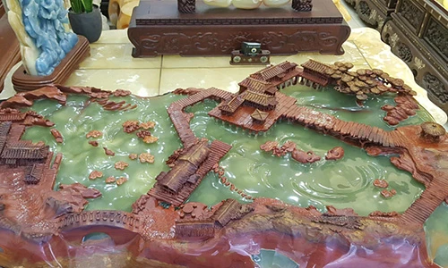 Cận tiêu cảnh "chốn bồng lai" bằng đá quý trị giá 600 triệu đồng