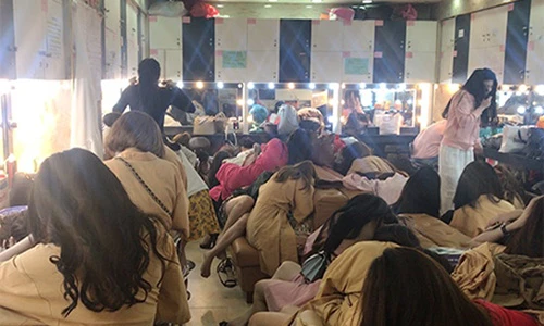 Video: Đột kích 2 tụ điểm ăn chơi thác loạn bậc nhất Sài Gòn