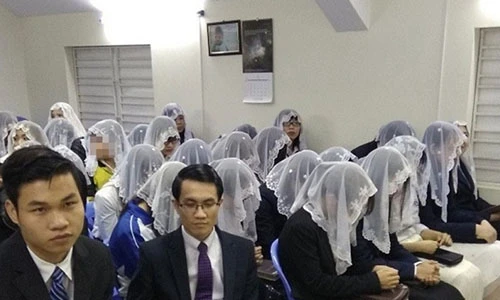 Video: Ngã ngửa với “Thánh địa” của Hội Thánh Đức Chúa Trời