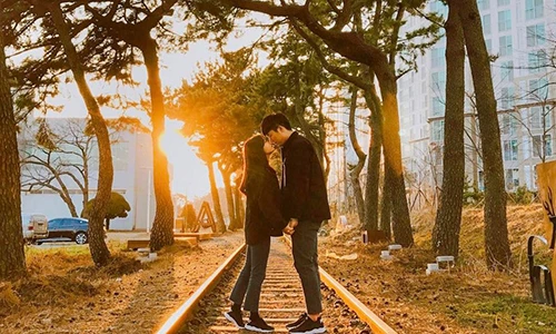 Video: Yêu thì dễ kết hôn mới khó