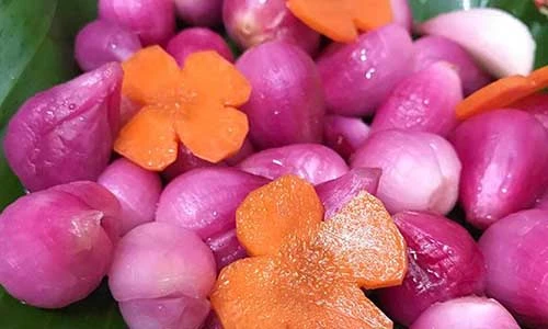 Cách muối hành tím kiểu Miền Nam chua ngọt, không bị hăng