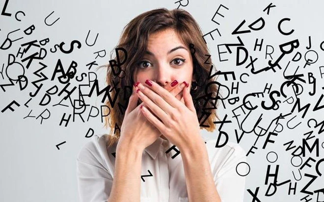 Video: Người phụ nữ nói nhiều giọng nước ngoài sau cơn đột quỵ