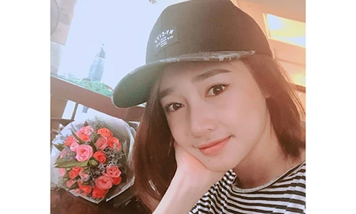 Động thái lạ của Nhã Phương sau khi Trường Giang cầu hôn