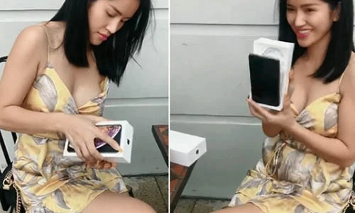Video: Gái xinh đập hộp Iphone XS Max khiến người xem “đứng tim“