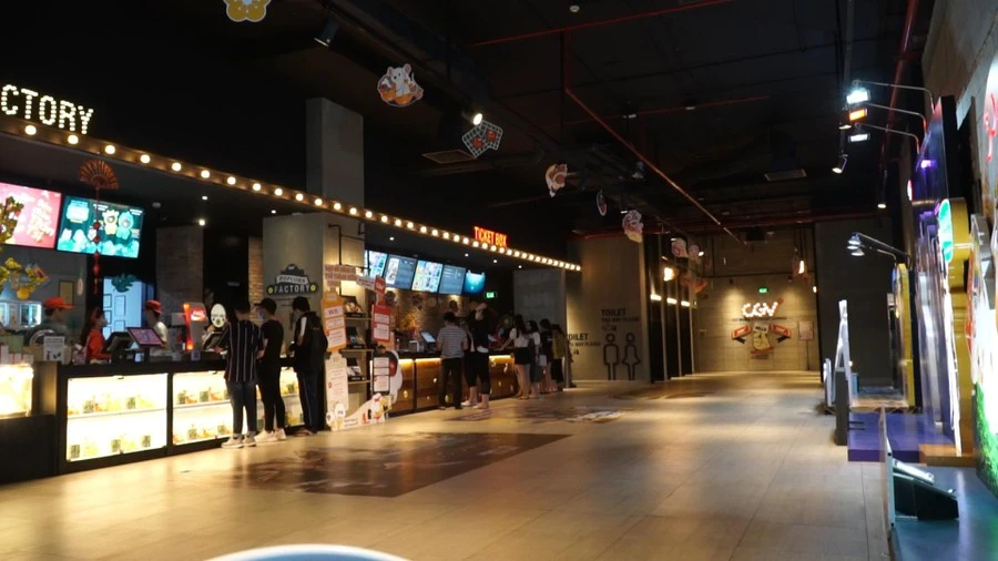 Video: Rạp chiếu phim ở TP.HCM vắng "như chùa Bà Đanh" vì dịch virus corona