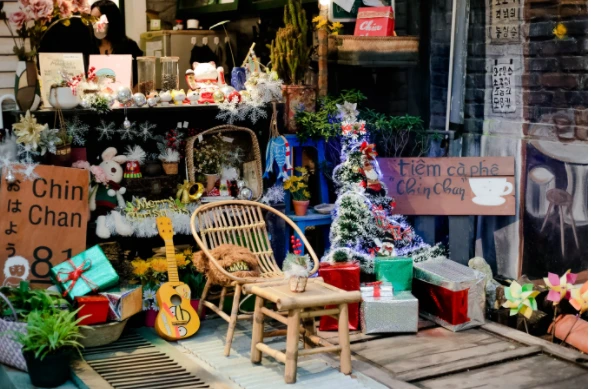 Giới trẻ Hà Nội đón Giáng sinh sớm