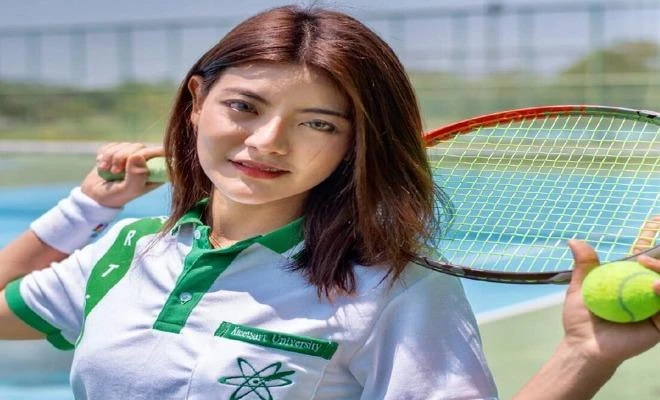 Cô giáo Thái Lan giảm 38 kg bất ngờ nổi tiếng trên mạng